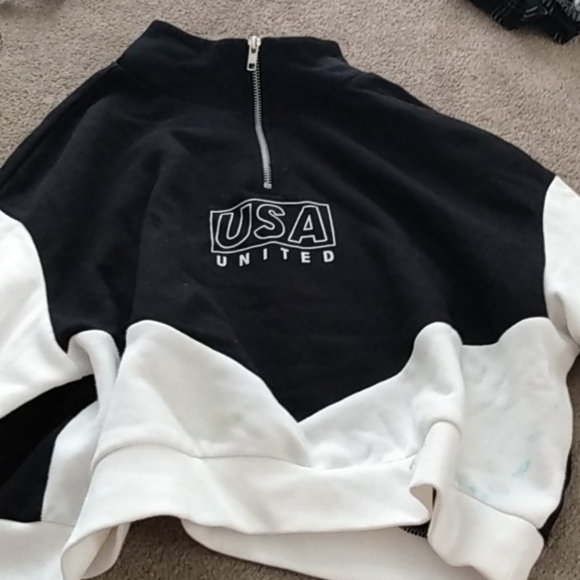 Crop top sweater - Picture 2 of 2